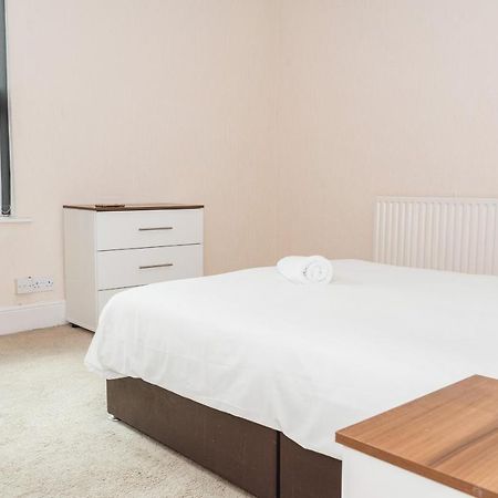 Stoke-on-Trent Hanley Park House 빌라 외부 사진