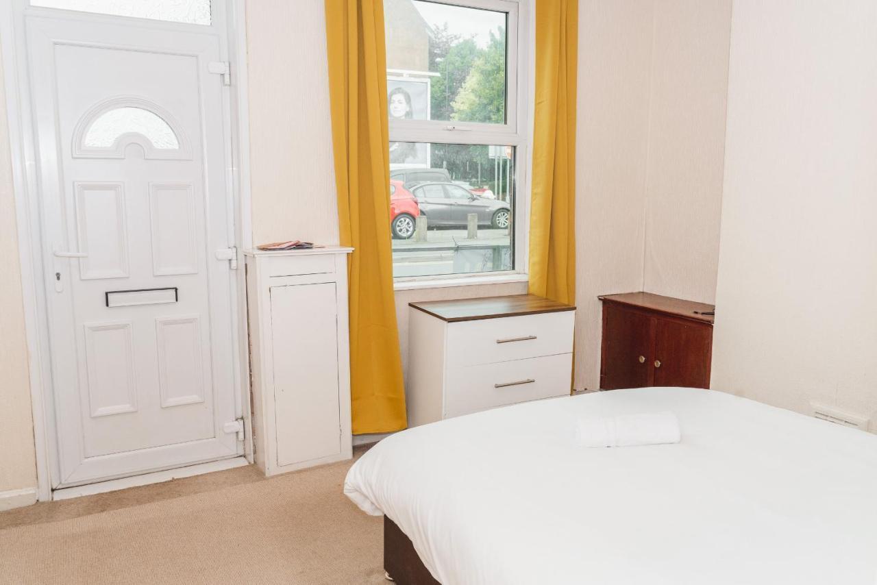 Stoke-on-Trent Hanley Park House 빌라 외부 사진