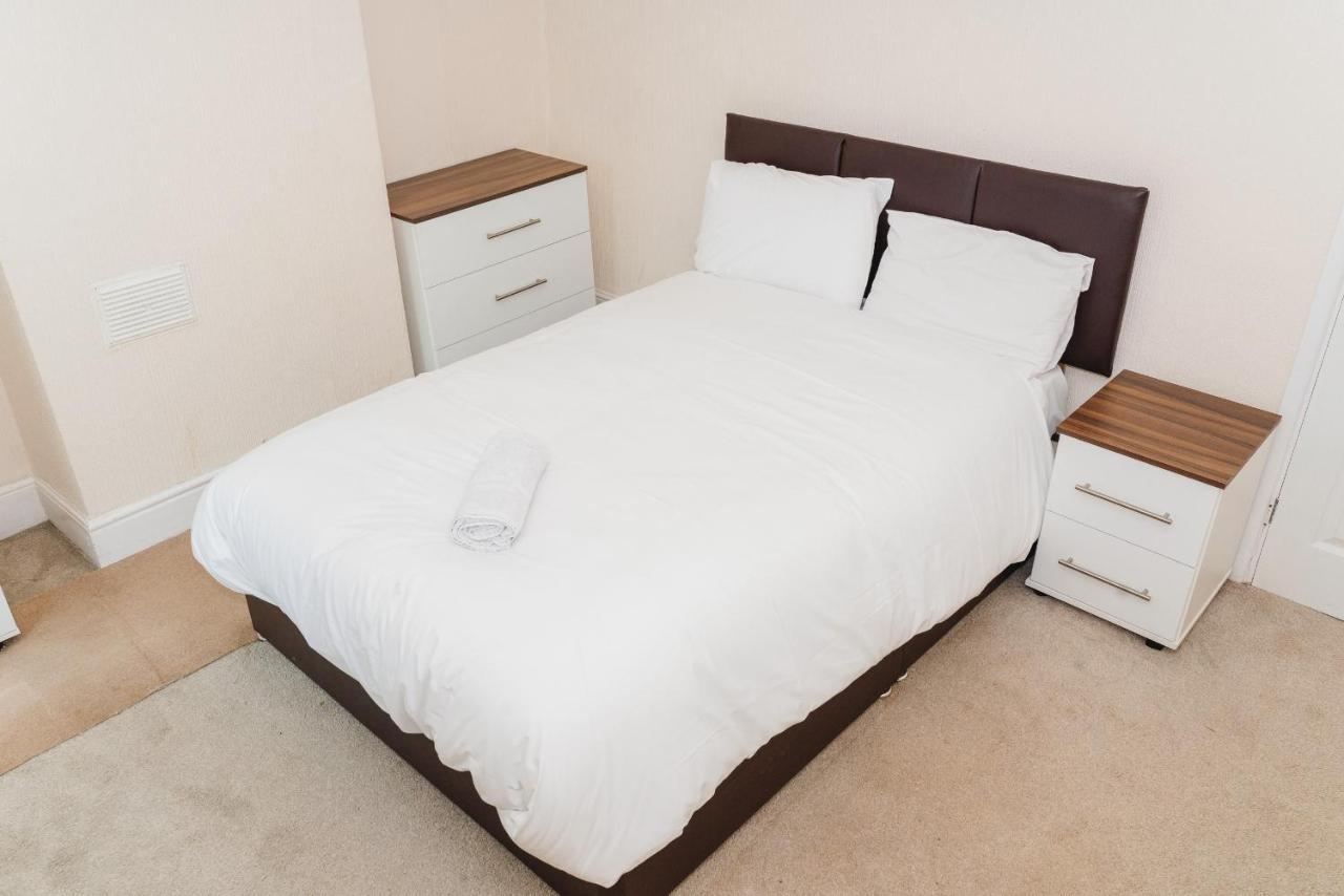 Stoke-on-Trent Hanley Park House 빌라 외부 사진